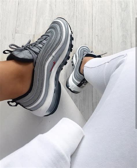 nike 97er weiße rot und hellgrau damen